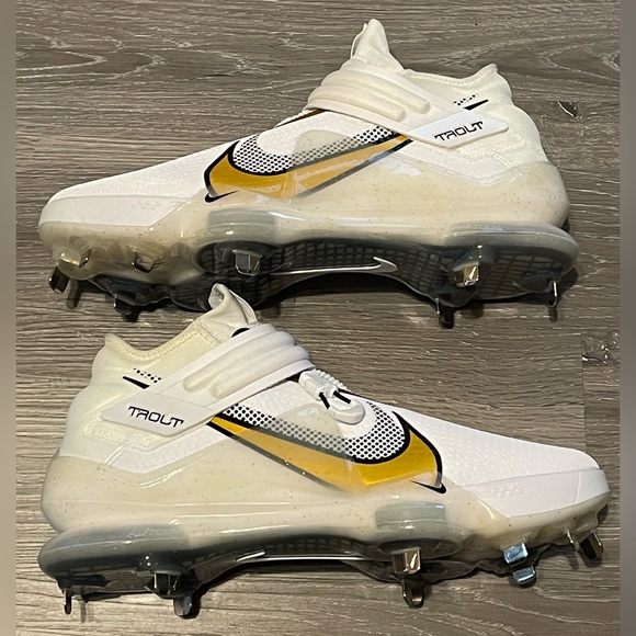 Nike Other - Nike Air Force Trout 7 Mens Baseball Cleats White Gold